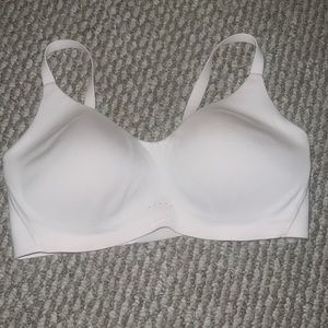 Nike Alate Sports Bra